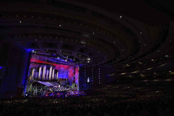 (Francisco Kjolseth  |  The Salt Lake Tribune)  The Mormon Tabernacle Choir Christmas extravaganza kicks off with Broadway star Sutton Foster and "Downton Abbey's" Hugh Bonneville at the Conference Center on Thursday, Dec. 14, 2017.