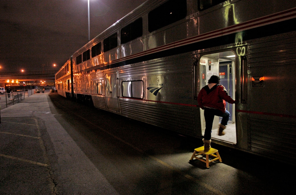 (Rick Egan | The Salt Lake Tribune) Amtrak riders board a train in Salt Lake City in 2007. Utah transportation officials applied for federal money to study the possibility of connecting Salt Lake City to both Las Vegas and Boise through passenger rail, but the funding was denied, according to an announcement on Friday, Dec. 8, 2023.