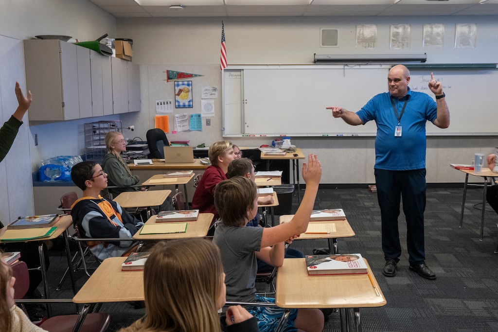 (Rick Egan | The Salt Lake Tribune) History teacher Joel Flood teaches his class at Willow Creek Middle School in Lehi on Tuesday, Jan 7, 2025.

