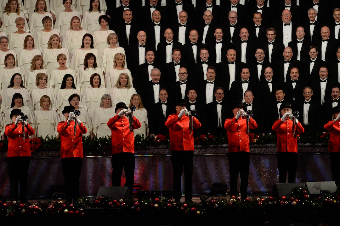 (Francisco Kjolseth  |  The Salt Lake Tribune)  The Mormon Tabernacle Choir Christmas extravaganza kicks off with Broadway star Sutton Foster and "Downton Abbey's" Hugh Bonneville at the Conference Center on Thursday, Dec. 14, 2017.
