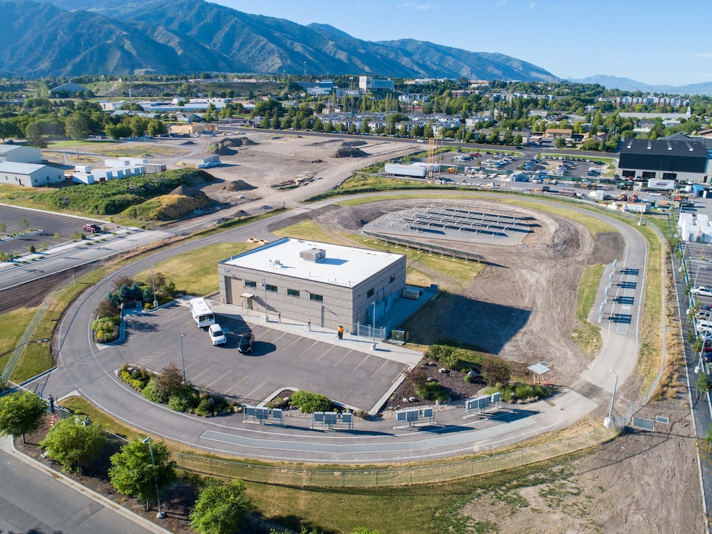 (Utah State University) The ASPIRE test track near the Utah State University campus has coils embedded in the road to charge electric vehicles as they pass over. ASPIRE is poised to be the lead planning agency for Utah's electric vehicle rollout.