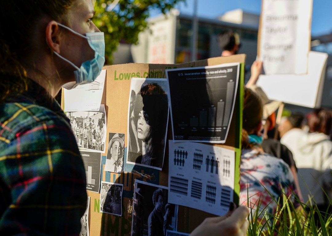 (Leah Hogsten  |  The Salt Lake Tribune) The Party for Socialism and Liberation Salt Lake joined Salt Lake Equal Rights Movement at the Wallace Bennett Federal Building in solidarity with the Black Lives Matter movement, June 9, 2020. 