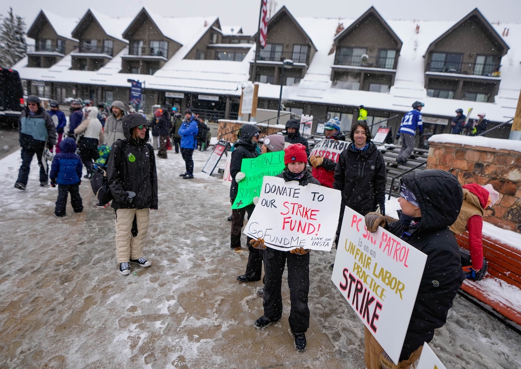 (Francisco Kjolseth  | The Salt Lake Tribune) Park City ski patrollers officially go on strike, citing unfair labor practices and marking the latest chapter in the union’s negotiations with Park City Mountain and its owner, Vail Resorts on Friday, Dec. 27, 2024.