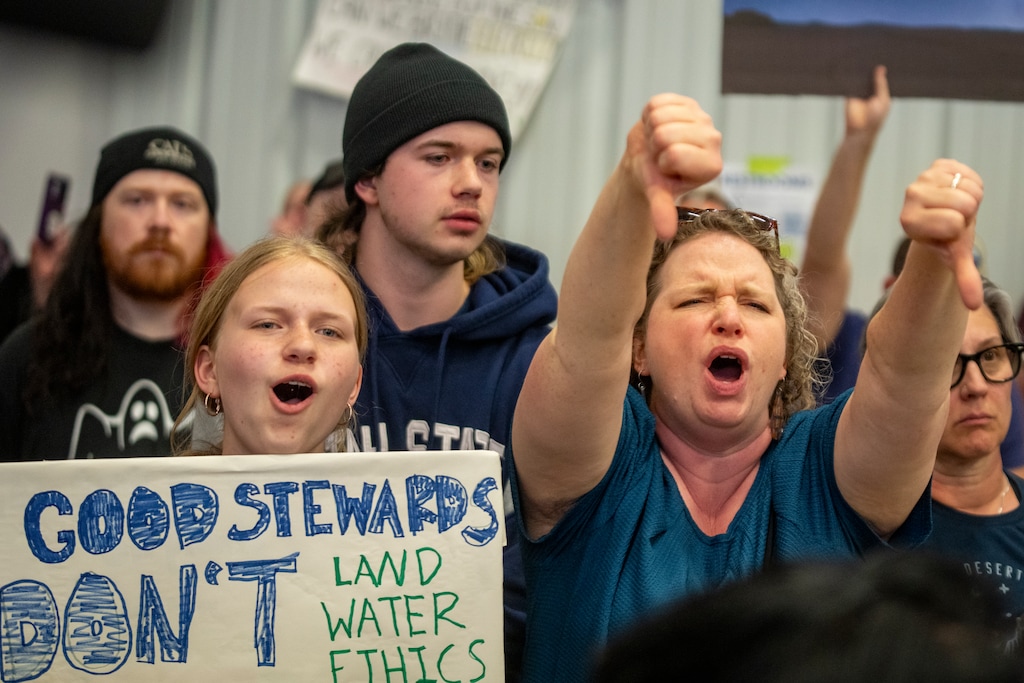 (Rick Egan | The Salt Lake Tribune) Members of the crowd react as commissioners vote during a Box Elder County Commission meeting at the county fairgrounds in Tremonton on Tuesday, May 4, 2026.