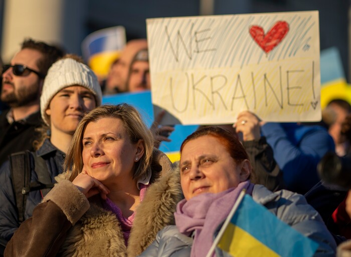(Rick Egan | The Salt Lake Tribune) More than 1000 protesters gather at the Capitol for a rally in support of Ukraine, on Monday, Feb. 28, 2022.