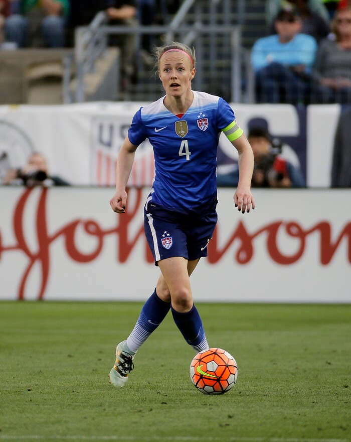 United States' defender Becky Sauerbrunn (4) plays against France during the second half of a SheBelieves Cup women's soccer match Sunday, March 6, 2016, in Nashville, Tenn. The United States won 1-0. (AP Photo/Mark Humphrey)