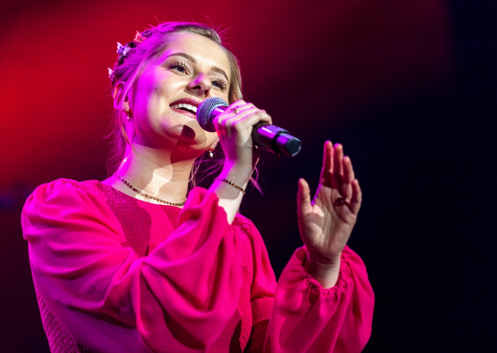 (Rick Egan | The Salt Lake Tribune) Savanna Shaw, seen here at the 2022 LoveLoud Festival, is scheduled to perform two Christmas concerts with her father and music partner, Mat Shaw, on Dec. 8-9, 2023, at the Eccles Theater in Salt Lake City.