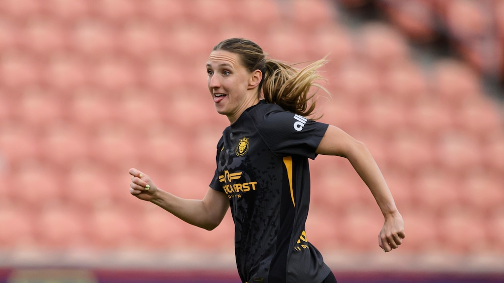(Tyler Tate | AP) Utah Royals forward Lara Prasnikar runs to make a play on the ball during an NWSL soccer match against the San Diego Wave FC, Sunday, March 22, 2026, in Sandy, Utah.