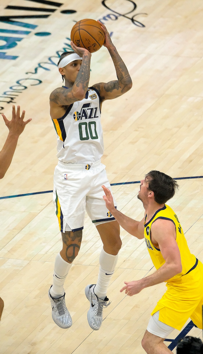 Leah Hogsten | The Salt Lake Tribune Utah Jazz guard Jordan Clarkson (00) had 18 points and 5 rebounds as the Utah Jazz host the Indiana Pacers, April 16, 2021 at the Vivint Arena.