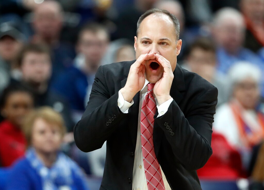 Georgia head coach Mark Fox yells from the sidelines during the first half in an NCAA college basketball game against Vanderbilt at the Southeastern Conference tournament Wednesday, March 7, 2018, in St. Louis. (AP Photo/Jeff Roberson)