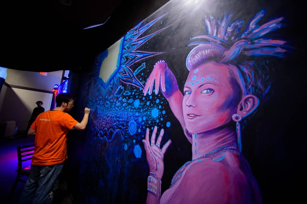 (Trent Nelson | The Salt Lake Tribune) Scott Tuckfield painting a mural at Dreamscapes at The Gateway. The Utah Arts Alliance, which mounted the Dreamscapes exhibition, will receive Tier I funding under Salt Lake County's Zoo, Arts and Parks program for 2020, the county announced on Dec. 23, 2019.