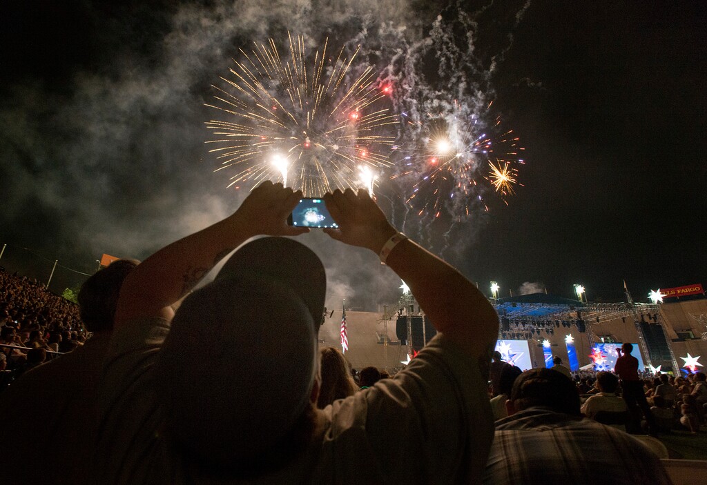 Rick Egan  |  The Salt Lake TribuneFireworks at LaVell Edwards Stadium during the 36th annual Stadium of Fire in Provo, Saturday, July 2, 2016.