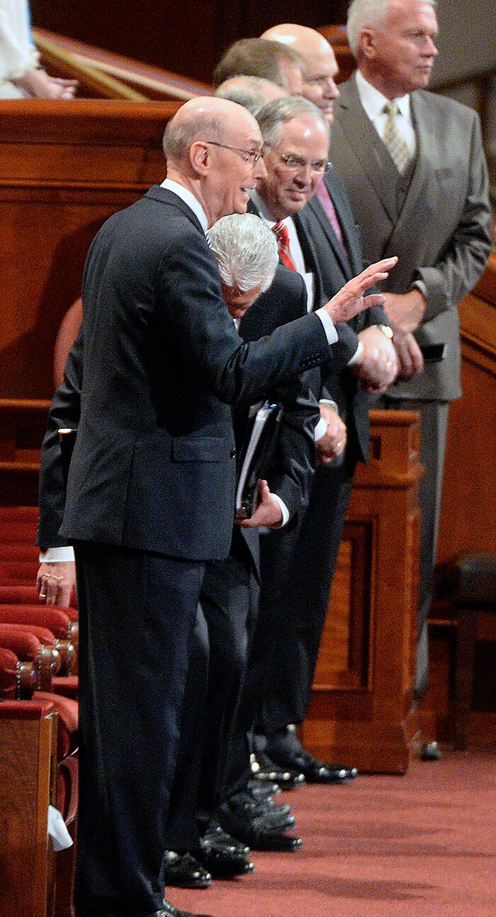 (Al Hartmann  |  The Salt Lake Tribune) 	
President Henry B. Eyring, waves to attendees of General Conference Sunday Oct. 1 2017. 