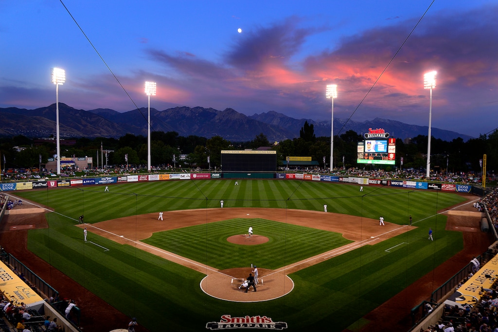 (Scott Sommerdorf | The Salt Lake Tribune) Sunset falls on a Salt Lake Bees game, Monday, August 15, 2016.