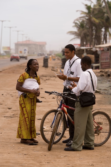 (Photo courtesy of The Church of Jesus Christ of Latter-day Saints)
Latter-day Saint missionaries in Africa.