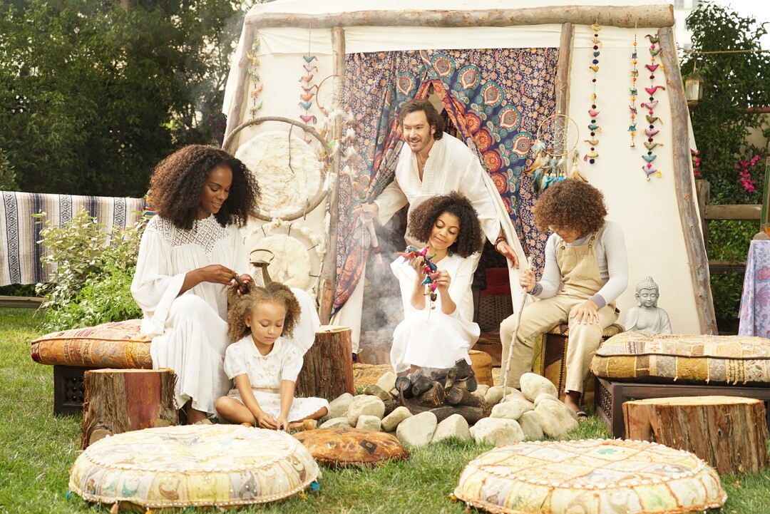 (Photo courtesy of Eric McCandless | ABC) Tika Sumpter, Mykal-Michelle Harris, Mark-Paul Gosselaar, Arica Himmel and Ethan Childress star in “Mixed-ish.”