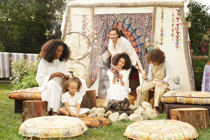 (Photo courtesy of Eric McCandless | ABC) Tika Sumpter, Mykal-Michelle Harris, Mark-Paul Gosselaar, Arica Himmel and Ethan Childress star in “Mixed-ish.”