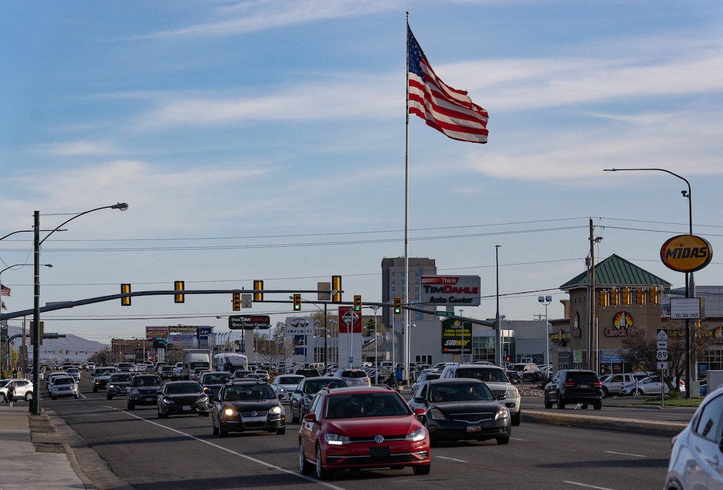 (Francisco Kjolseth | The Salt Lake Tribune) The intersection at State Street and 4500 South in Murray, one that sees some of the most accidents each year in Utah, is pictured on Friday, April 8, 2022. 