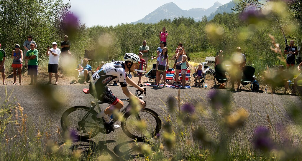 (Leah Hogsten  |  The Salt Lake Tribune)  Fans line the Alpine Loop Scenic Byway to cheer on Tour of Utah riders during Saturday's Stage 6.