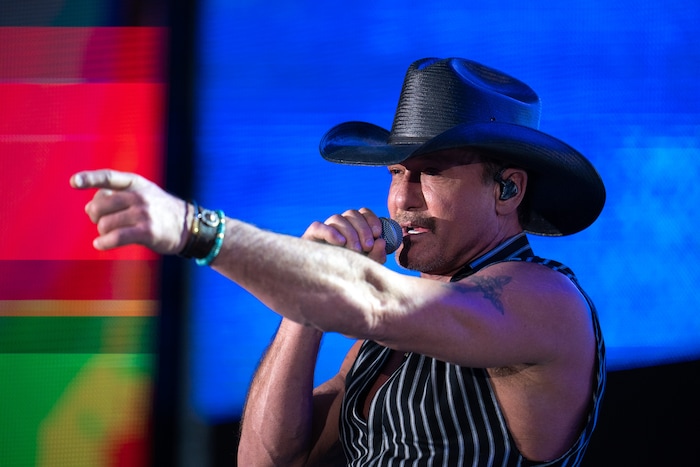 (Trent Nelson | The Salt Lake Tribune) Tim McGraw performs at Stadium of Fire in Provo on Saturday, July 2, 2022.