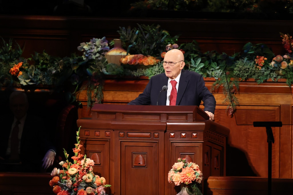 (The Church of Jesus Christ of Latter-day Saints) President Dallin H. Oaks speaks during the Sunday afternoon session of General Conference at the Conference Center in Salt Lake City, Oct. 4, 2026.