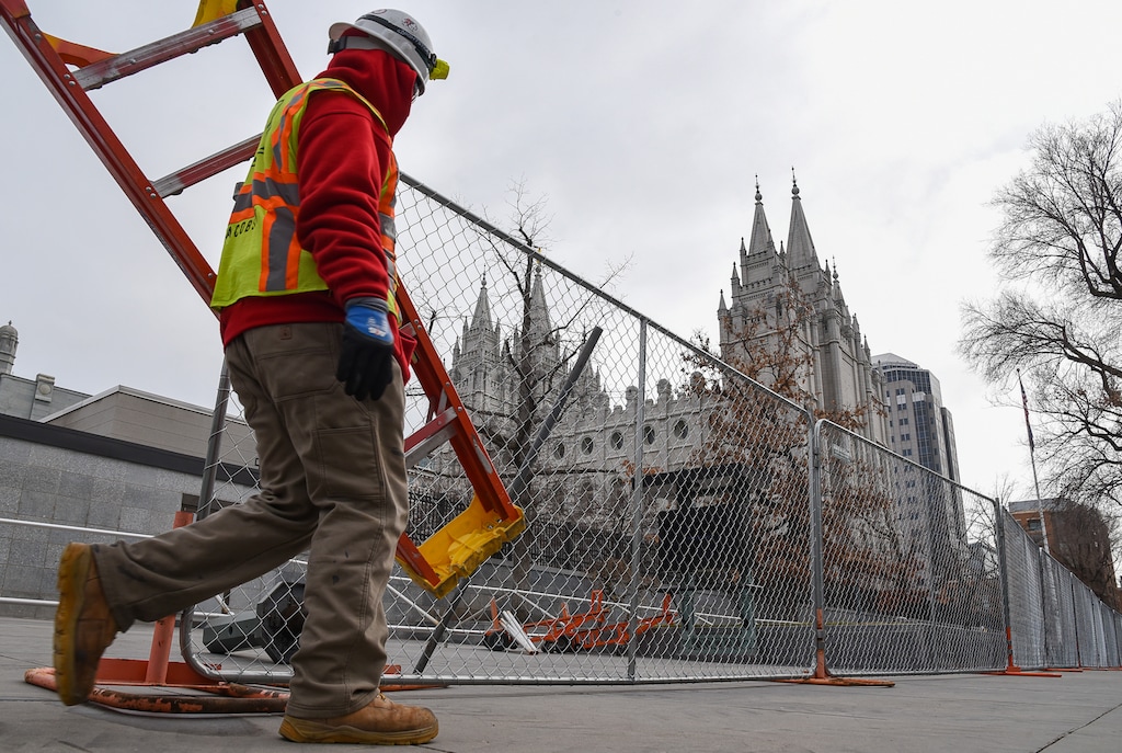 (Francisco Kjolseth  |  Tribune file photo)  Crews begin to prepare the grounds for the 4-year renovation of the Salt Lake Temple and Temple Square on Thursday, Jan. 2, 2020.