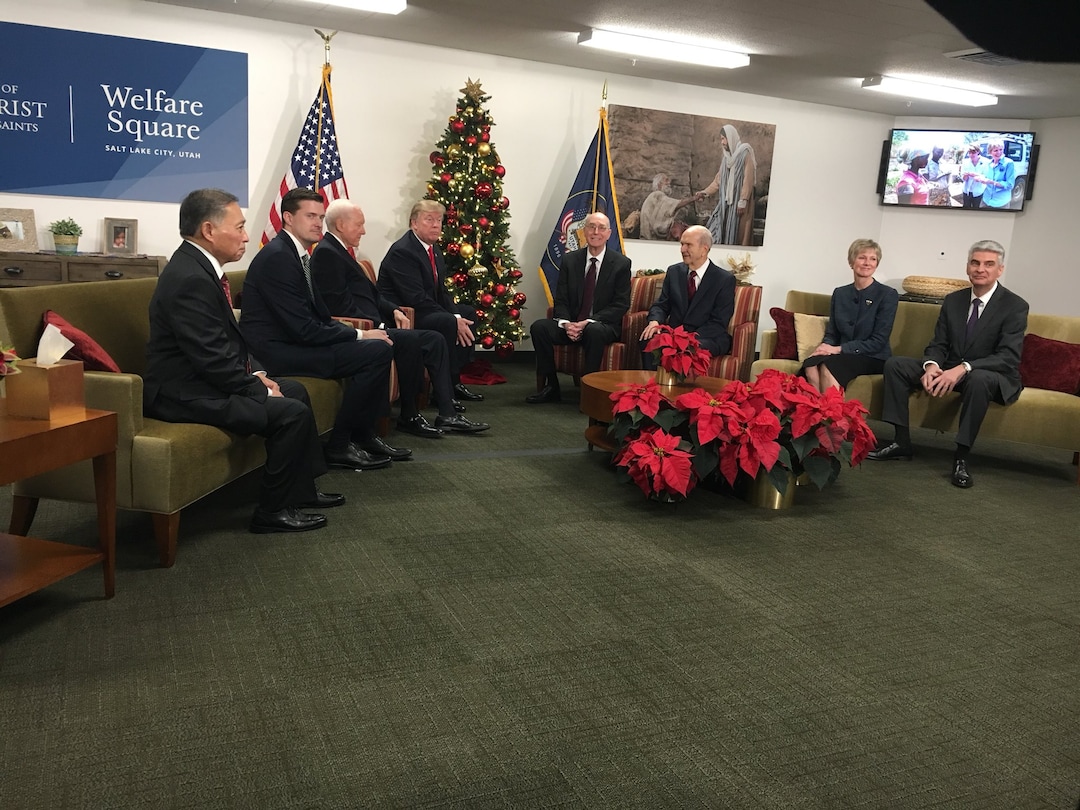 (Ben Winslow  |  Pool) President Donald Trump meets with LDS church leaders President Henry B. Eyring, President Russell M. Nelson, Relief Society President Jean B. Bingham, and Presiding Bishop Gerald Causse.
