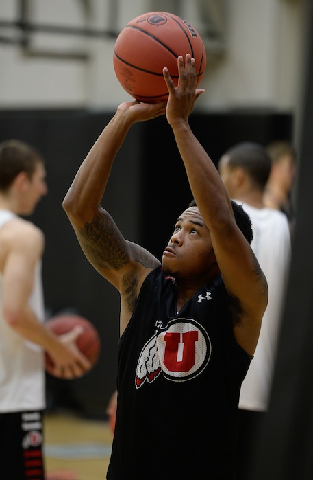 (Francisco Kjolseth | The Salt Lake Tribune) Justin Bibbins hits the court as the Utah men's basketball program begins fall practices with a fairly new roster of players on Friday, Sept. 29, 2017.