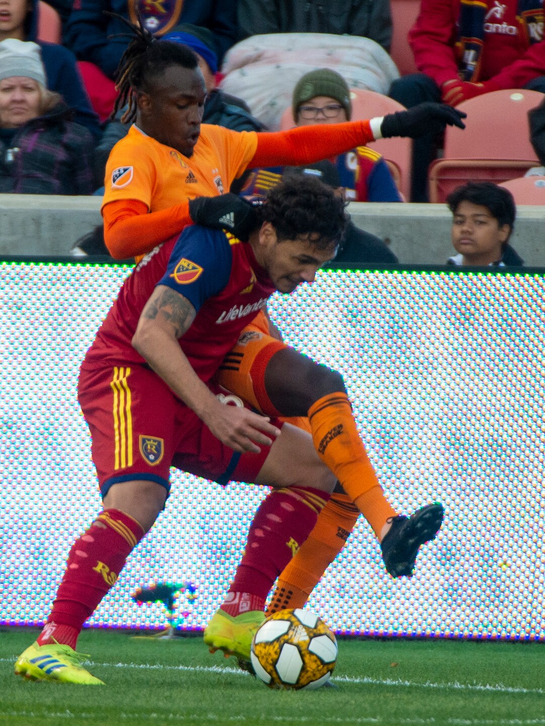 (Rick Egan  |  The Salt Lake Tribune)      Real Salt Lake defender Marcelo Silva (30) gets tangled up with Houston Dynamo forward Alberth Elis (17), in MLS soccer action, between Real Salt Lake and Houston Dynamo, at Rio Tinto Stadium, Sunday, Sept. 29, 2019.
