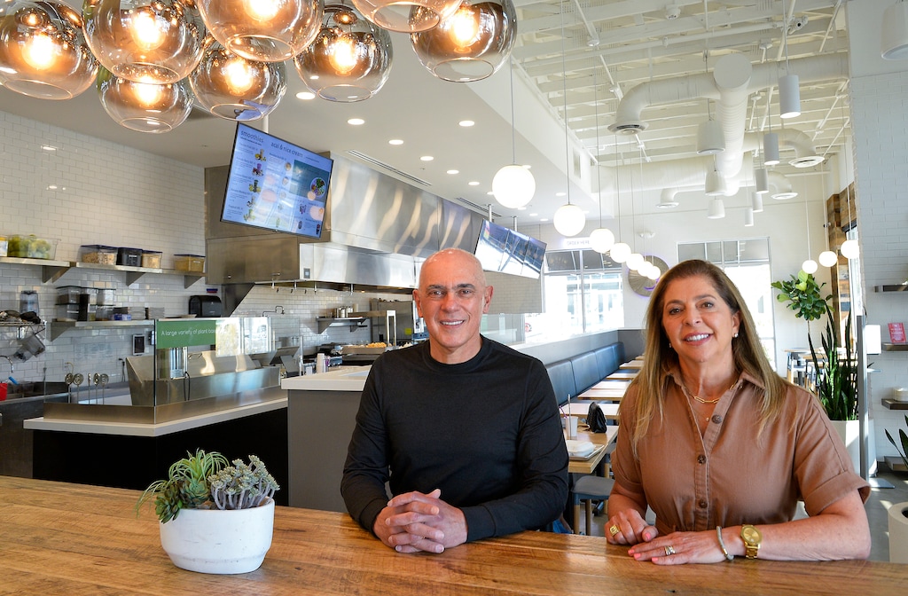 (Chris Samuels | The Salt Lake Tribune) Elcio and Mirian Zanatta, owners of Aubergine Kitchen restaurant in Draper, Monday, Oct. 3, 2022.