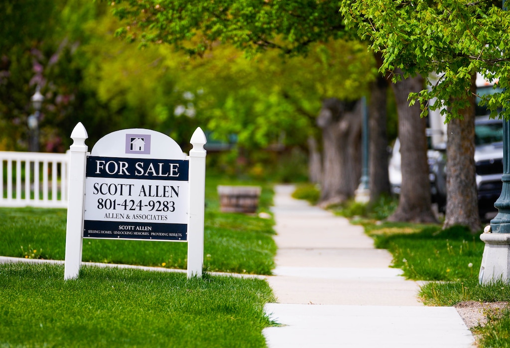 (Francisco Kjolseth | The Salt Lake Tribune) A home for sale in Salt Lake City is pictured on Wednesday, April 15, 2026. Salt Lake County is one of five in Utah where homes saw a surge in summer price cuts.
