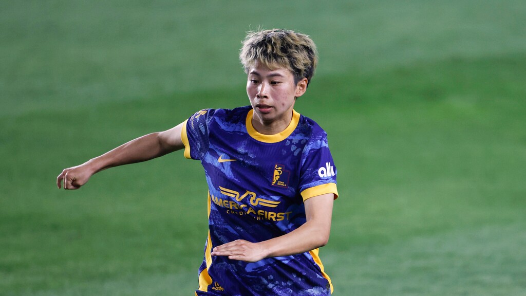 (Colin E. Braley | AP) Utah Royals forward Mini Tanaka (11) during an NWSL soccer match in Kansas City, Mo., Saturday, March 29, 2025.