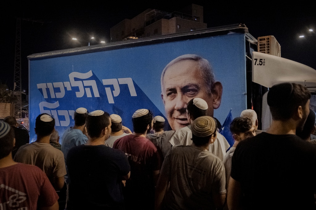 (Amit Elkayam | The New York Times)

An election rally for Benjamin Netanyahu in Sderot, Israel, Oct. 19, 2022.