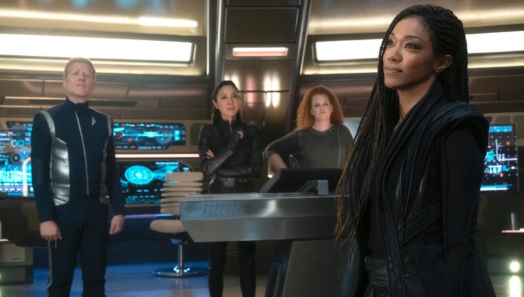 (Photo courtesy of Michael Gibson/CBS) Anthony Rapp as Stamets, Michelle Yeoh as Georgiou, Mary Wiseman as Tilly and Sonequa Martin-Green as Burnham on “Star Trek: Discovery.”
