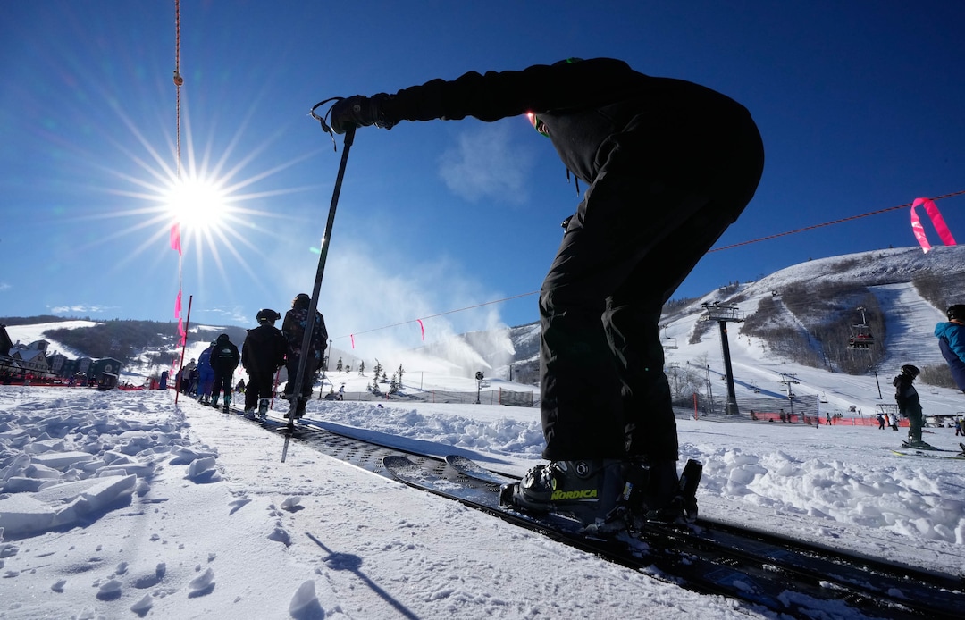 (Francisco Kjolseth | The Salt Lake Tribune) People take to the slopes of Park City Mountain Resort as clear skies and some recent fresh snow draws the crowds on Saturday, Dec. 18, 2021.