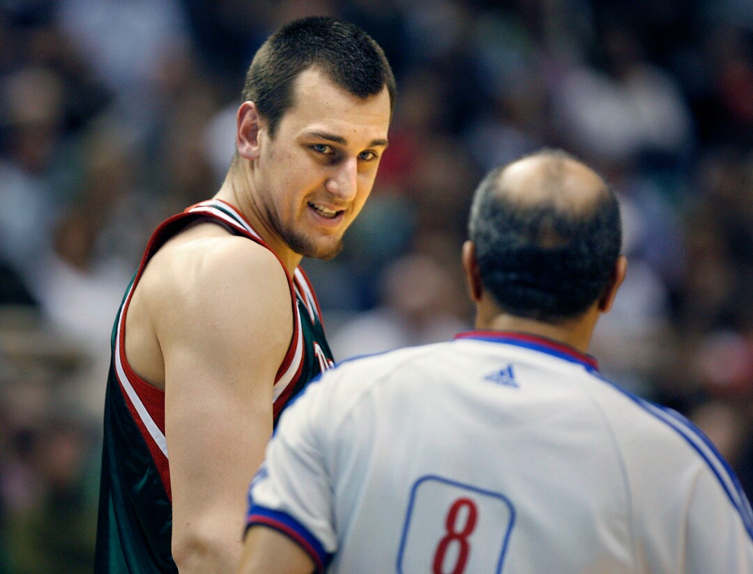 BUCKS JAZZ  ---Former U of Utah standout Andrew Bogut talks with official Luis Grillo about a foul call during first half action against the Utah Jazz Monday 1/1/4r08.-------------------------------The Milwaukee Bucks and Andrew Bogut come to Salt Lake to play the Utah JazzSalt Lake Tribune photo / Rick Egan