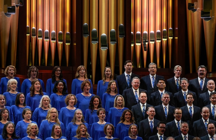 (Francisco Kjolseth | The Salt Lake Tribune) The Tabernacle Choir at Temple Square holds its annual Christmas Concert with special guests Stephanie J. Block and Sebastian Arcelus on Thursday, Dec. 11, 2025,