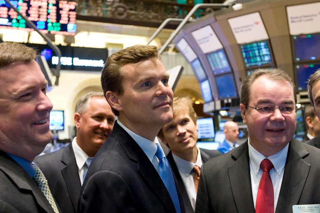 Huntsman Corporation President and CEO, Peter Huntsman, rings The Closing Bell¨ at the NYSE on Feb. 17, 2011.