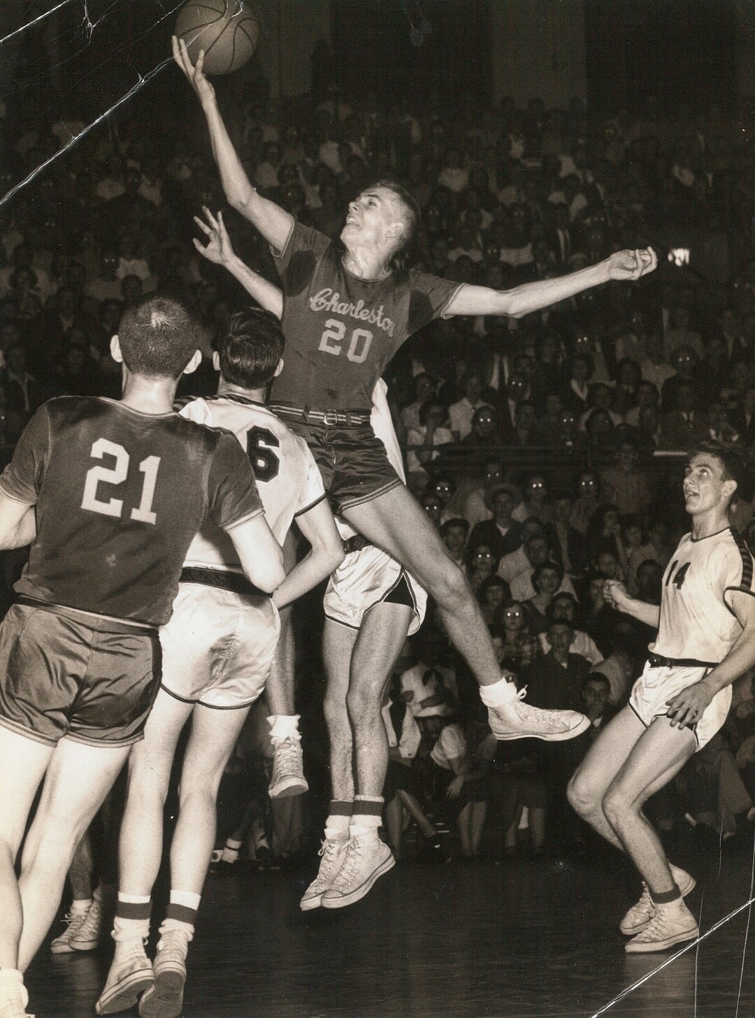 (Photo courtesy of the Hundley family) Hot Rod Hundley (20) in action for Charleston High School in West Virginia.