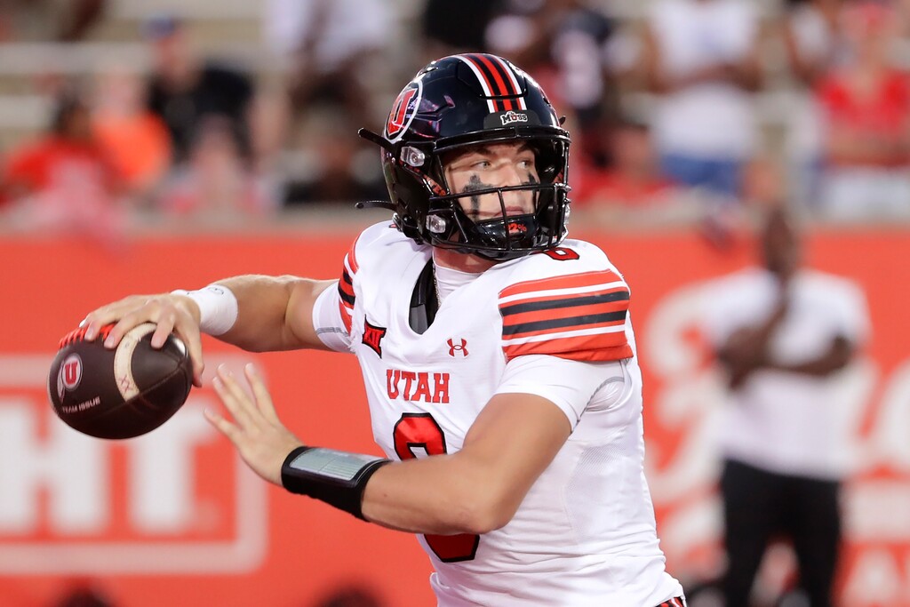 Utah quarterback Brandon Rose looks to pass against Houston during the first half of an NCAA college football game Saturday, Oct. 26, 2024, in Houston. (AP Photo/Michael Wyke)