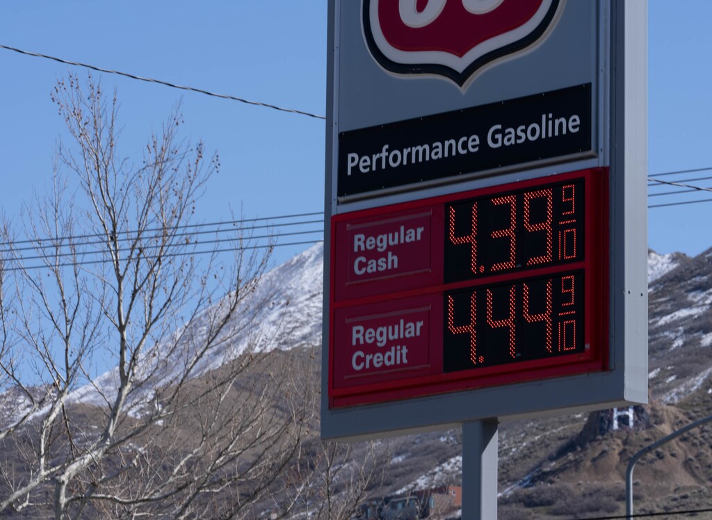 (Francisco Kjolseth | The Salt Lake Tribune) High gas prices are reflected in the Salt Lake Valley on Thursday, March 17, 2022. High inflation has some Utahns concerned another recession is on the horizon.
