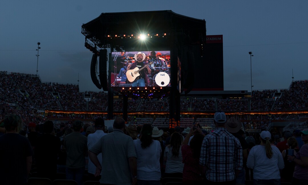 (Leah Hogsten | The Salt Lake Tribune) Country star Garth Brooks performs with his band during his Stadium Tour Friday, Jan. 17, 2022 at Rice-Eccles Stadium.