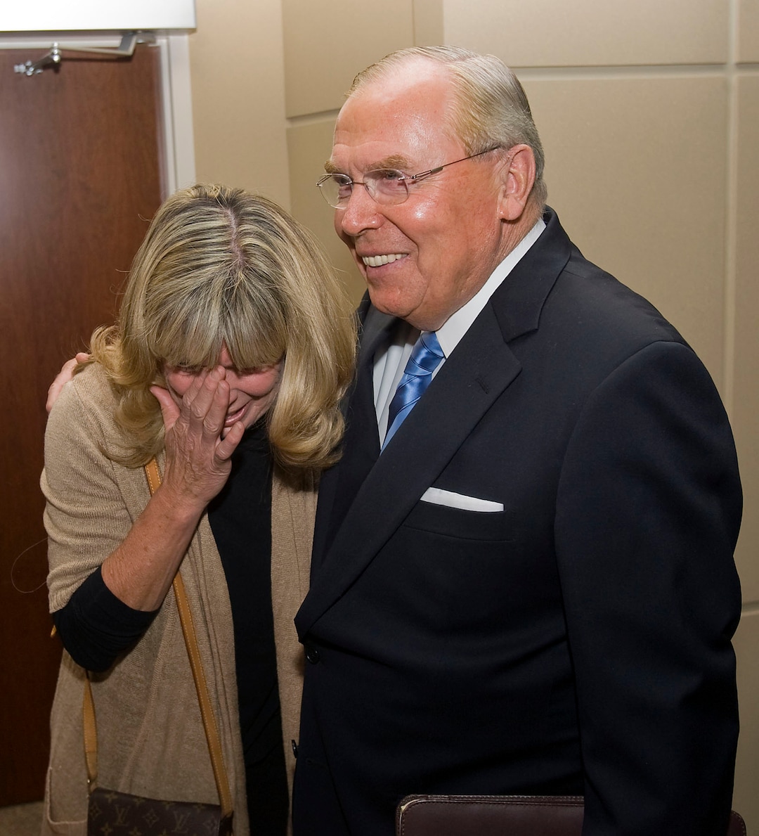(Al Hartmann  |  The Salt Lake Tribune) Cancer patient Debbie Sticinski has an emotional moment after getting a hug from Jon Huntsman Sr. in a chance meeting in the new wing at Huntsman Cancer Institute on Wednesday, October 26, 2011.