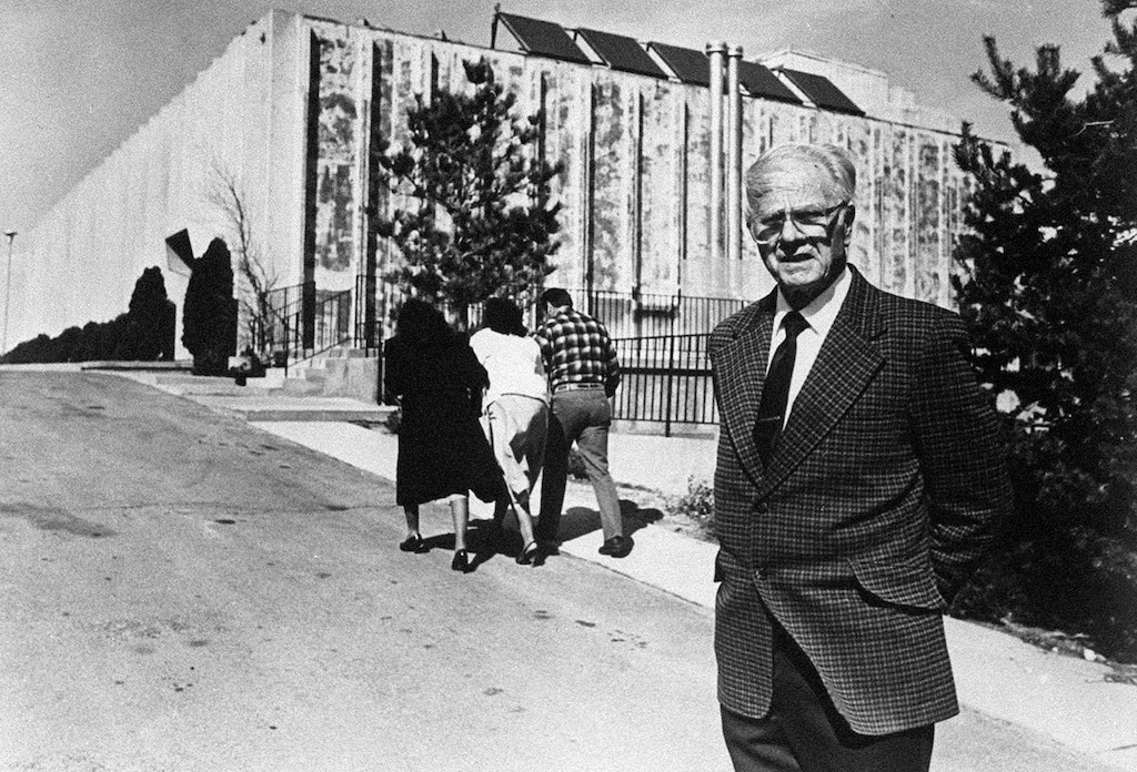 (Tribune file photo) Owen Allred, then leader of the Apostolic United Brethren, in 1988.