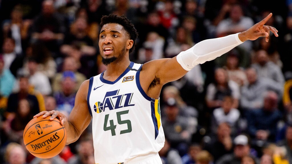 (Trent Nelson | The Salt Lake Tribune) Utah Jazz guard Donovan Mitchell (45) as the Utah Jazz host the Sacramento Kings, NBA basketball in Salt Lake City on Saturday, Jan. 18, 2020.