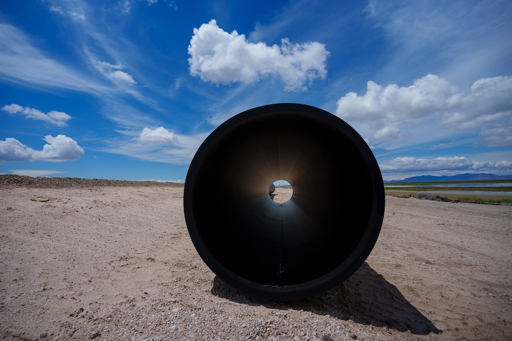 (Trent Nelson  |  The Salt Lake Tribune) Construction of North Davis Sewer District's new pipeline along the Antelope Island causeway on Tuesday, May 31, 2022.