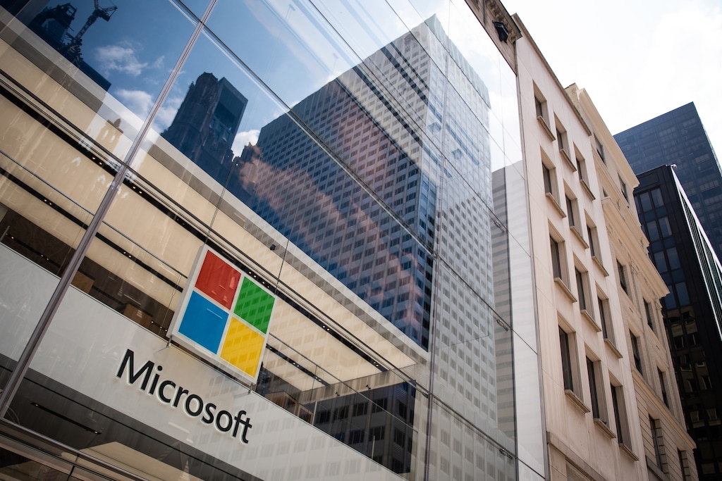 (Mark Kauzlarich | Bloombrg) A Microsoft store in New York.