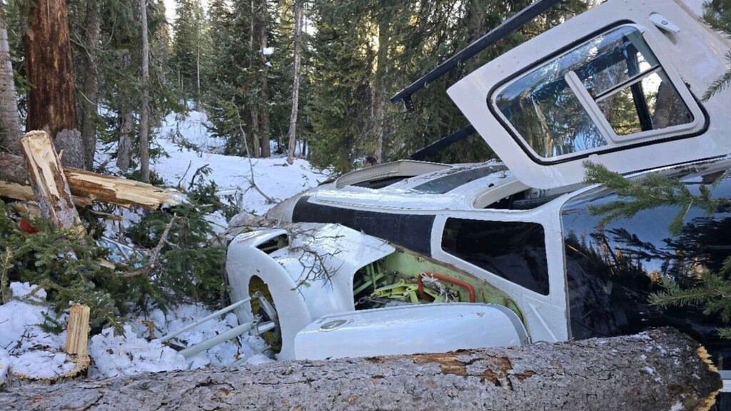 (Fox 13 News) A helicopter crashed in the Uinta Mountains on Sunday, sending one person to the hospital in critical condition.