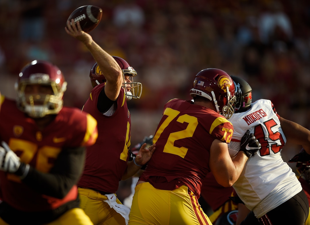 Southern California quarterback Sam Darnold (14) passes the ball during the first half of an NCAA college football game against Utah in Los Angeles, Saturday, Oct. 14, 2017. (AP Photo/Kelvin Kuo)