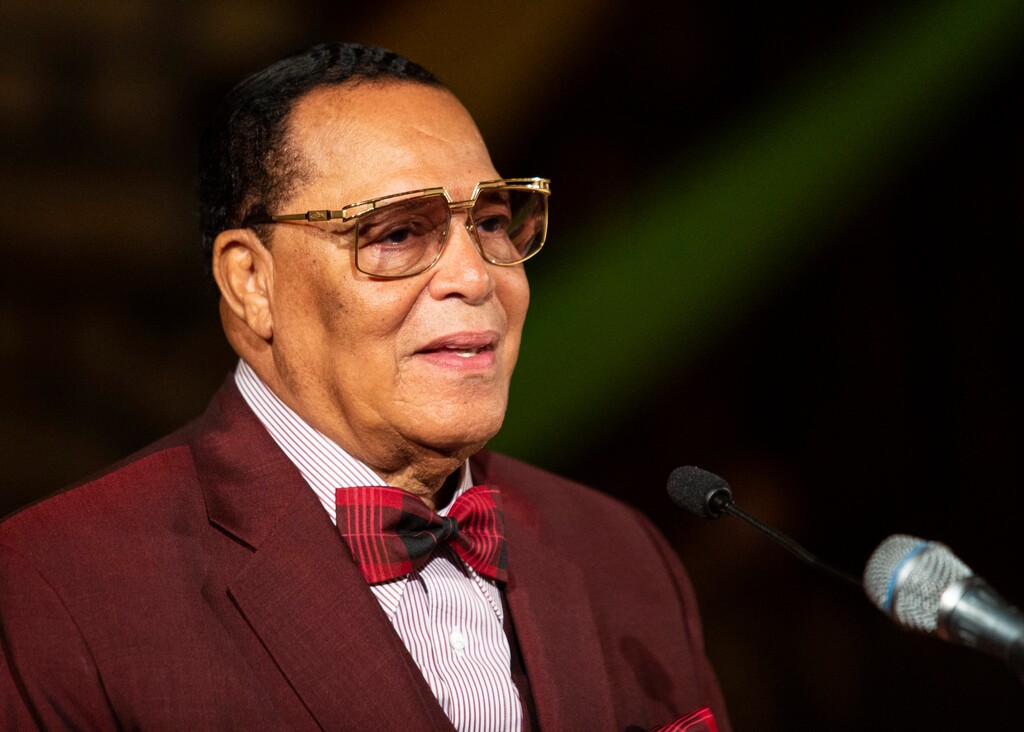 Minister Louis Farrakhan, of the Nation of Islam, speaks at Saint Sabina Church, Thursday night, May 9, 2019, in Chicago. (Ashlee Rezin/Chicago Sun-Times via AP)